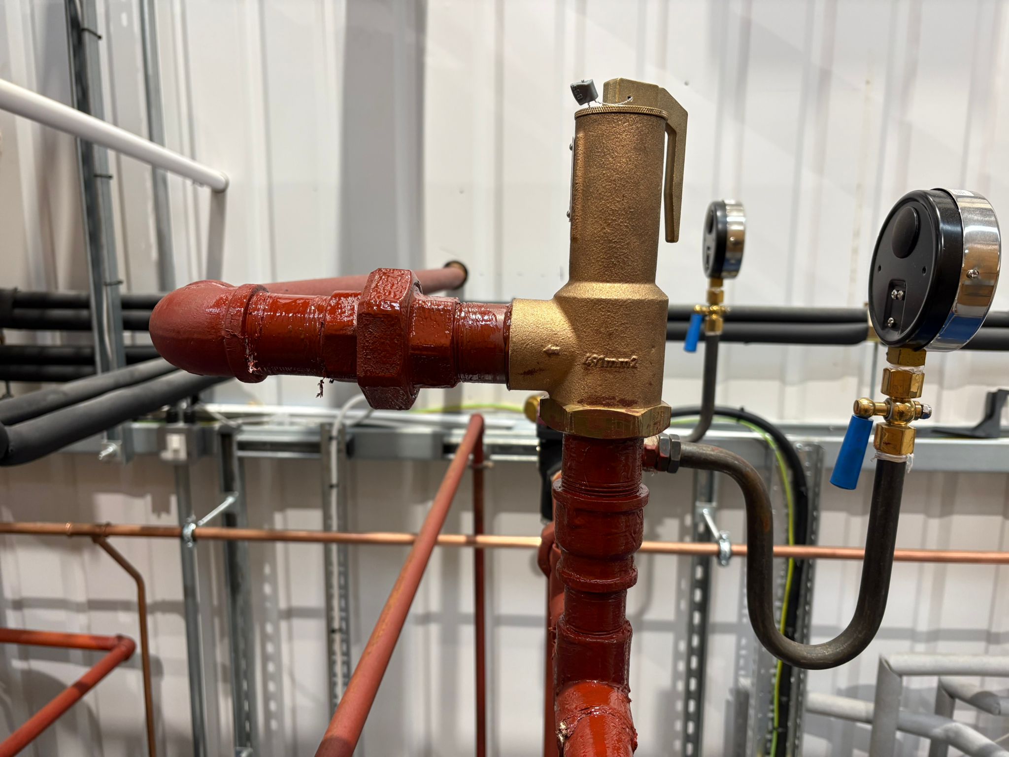 commercial steam pipework